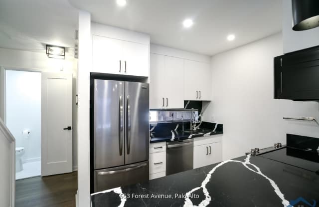 653 Forest AVE photos photos