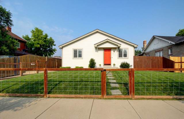3BD, 2BA Front side Duplex with Private Front Yard, Near Sloan's Lake photos photos 3BD, 2BA Front side Duplex with Private Front Yard, Near Sloan's Lake photos photos