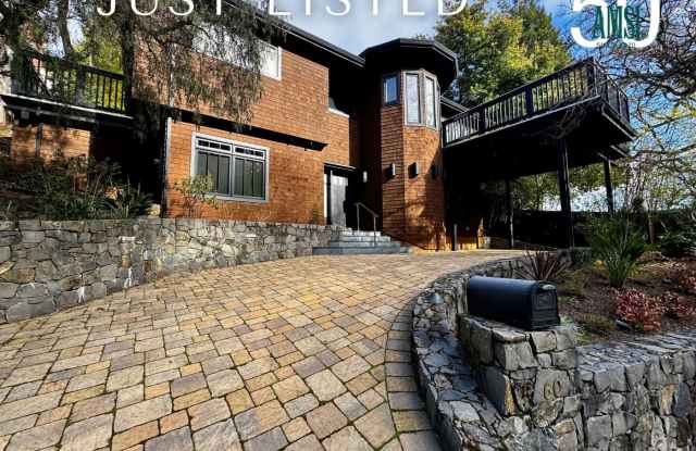 Private. Polished. Perfectly Larkspur. photos photos