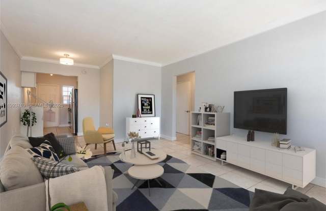 3671 SW 11th St photos photos