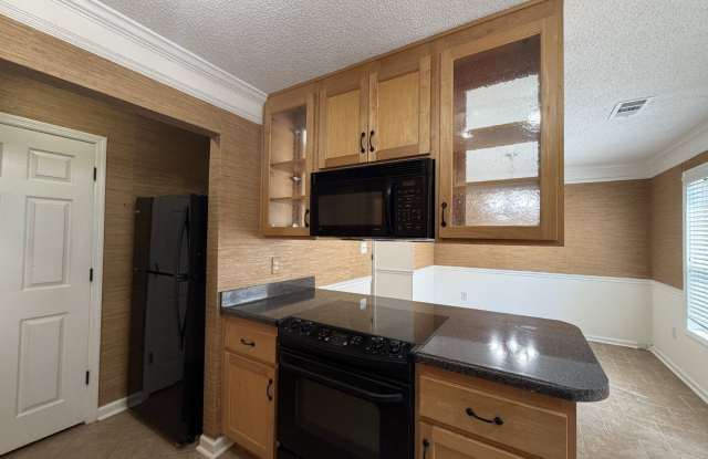 Stunning 2 bed, 2.5 bath townhouse just off the Oconee Connector photos photos Stunning 2 bed, 2.5 bath townhouse just off the Oconee Connector photos photos