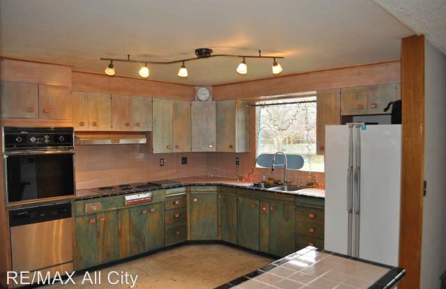 8626 12th Ave SW Gallery 3