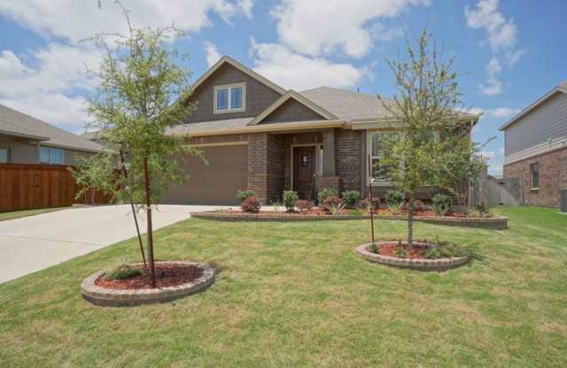 GREAT ONE STORY HOME IN FALCON POINTE* Gallery 4