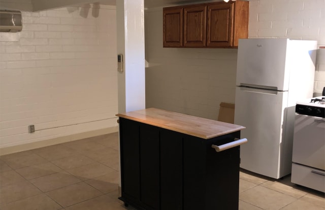 1011 E. Halcyon Rd - B - 1011 East Halcyon Road, Tucson, AZ 85719
