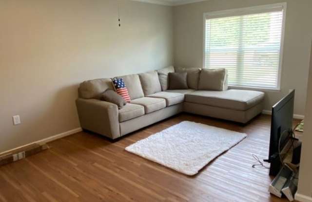 225 Boyington Place Rd Gallery 2