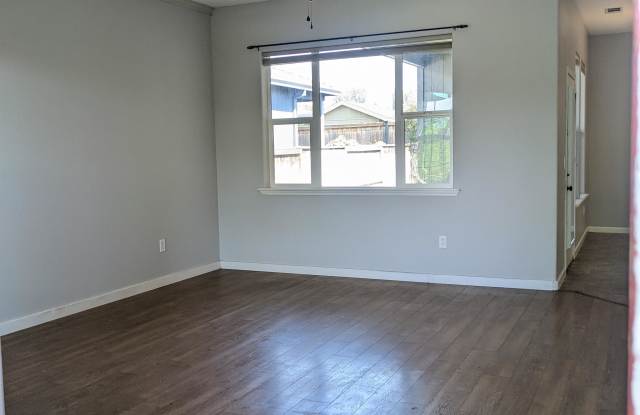 7422 Greystone Drive Gallery 4