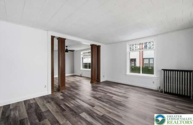 116 W Main Street Gallery 2