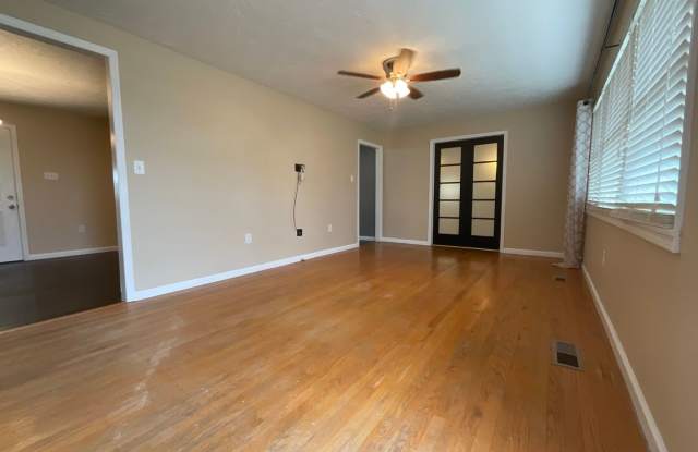3 bedroom/2 bath brick home in W. Morristown. Gallery 4