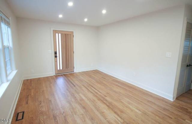 2406 Boswell Road Gallery 3