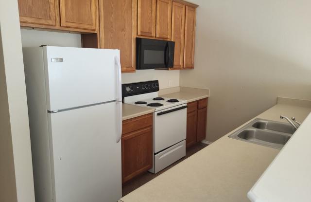 Townhome near Randolph AFB Ready for Move-In Gallery 4