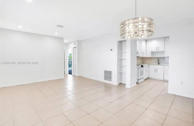 15391 S Dixie Hwy 60 Hwy photos photos