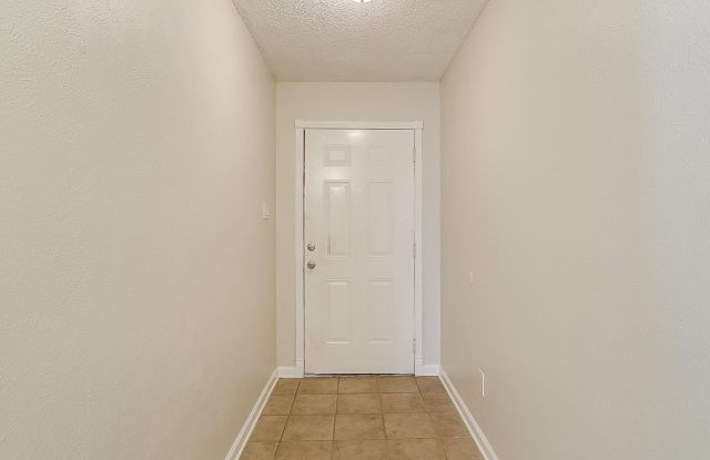504 Daniels Dr Gallery 4