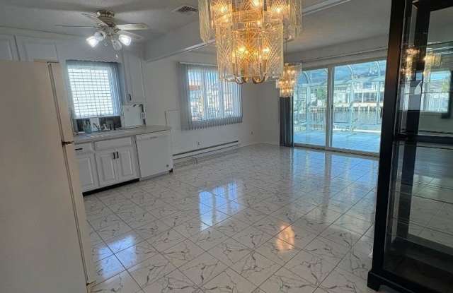 3248 Beachview Drive Gallery 4