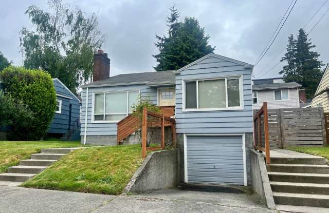 3 Bedroom 2 Bathroom in Greenlake! - 7006 8th Avenue Northeast, Seattle, WA 98115