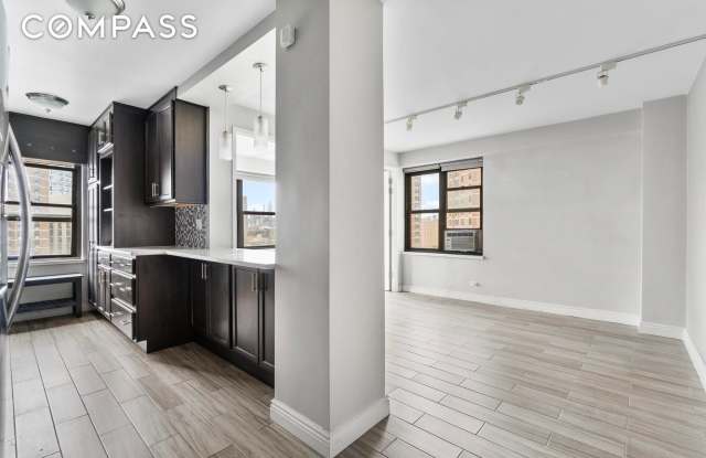 266 East Broadway photos photos