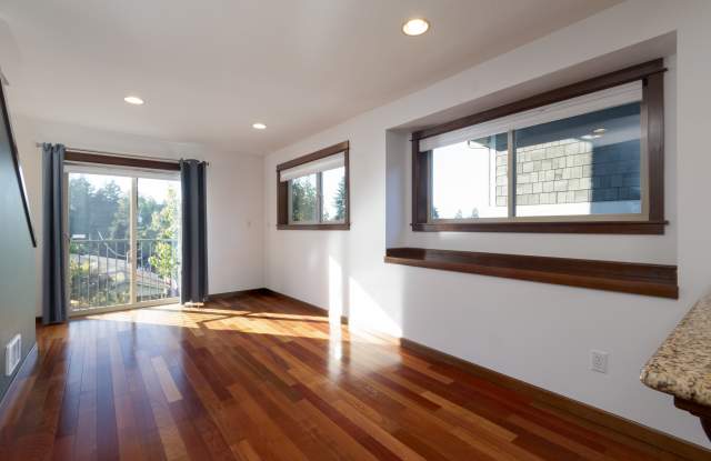 9423 35th Avenue Southwest - A Gallery 1