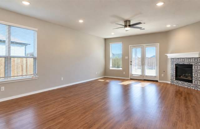 3211 Buffalo Creek Circle Gallery 3