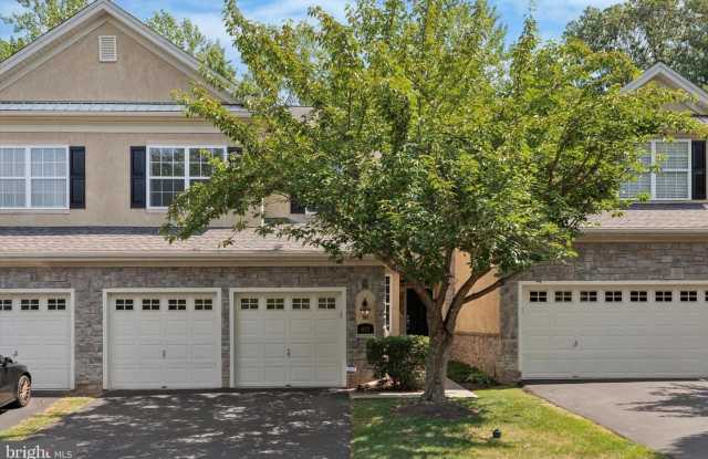 821 CREEKVIEW DR photos photos