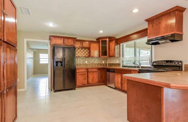 4132 STONEHENGE ROAD Gallery 3
