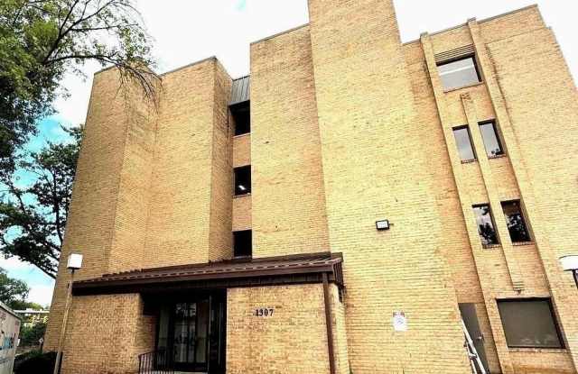 1307 DOLLEY MADISON Boulevard unit: 3A photos photos 1307 DOLLEY MADISON Boulevard unit: 3A photos photos