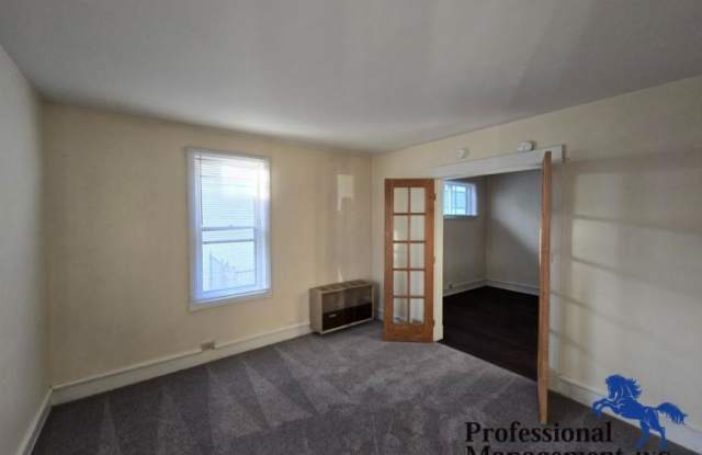 25 Alderson Ave. Gallery 2