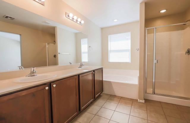 Charming 4 Bedroom Home in Gated Community with Community Pool & Courtyard Entry! photos photos