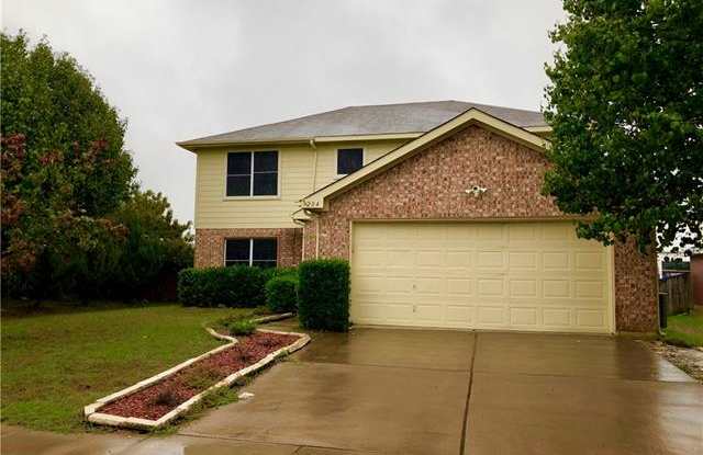 204 Centennial Place - 204 Centennial Place, Crowley, TX 76036
