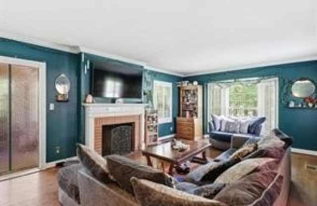 3347 NARROW LANE Road Gallery 3
