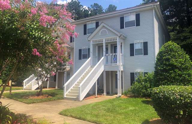 Awesome 2BR/2BA Townhouse near UNC with DOUBLE PRIMARY layout  WATER included! photos photos