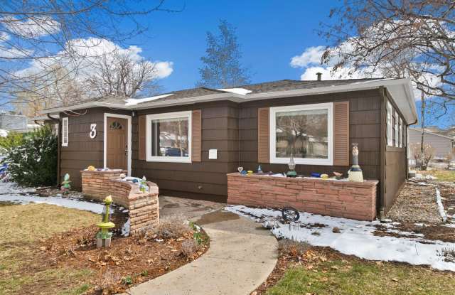 Charming Lake Loveland Ranch - Cozy Comfort & Unbeatable Location! photos photos