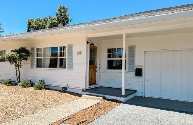 902 Harold Lane Gallery 4