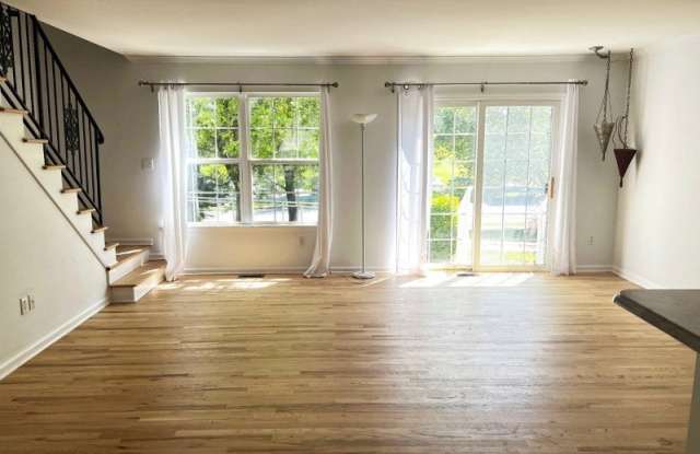 35 Parkside Ct - 35 Parkside Court, Wayne, NJ 07470
