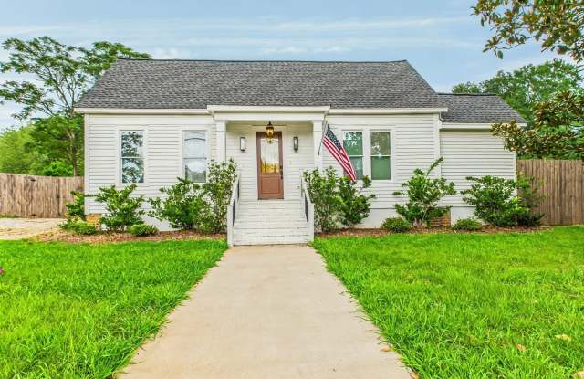 4970 Macon photos photos