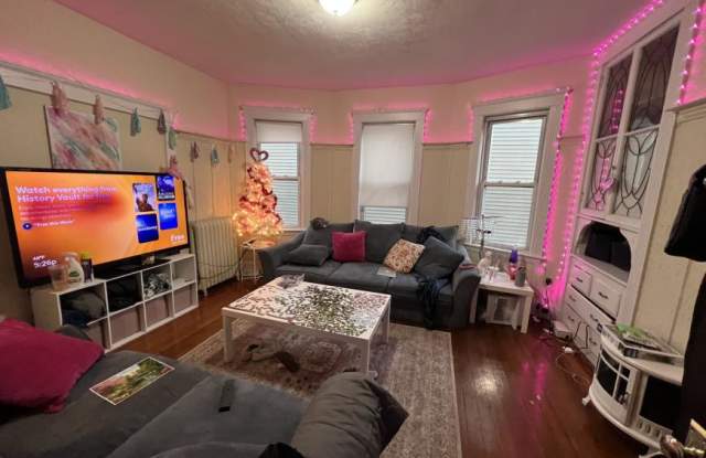 25 Linden St. photos photos