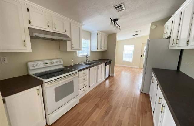 13716 NE COUNTY ROAD 1471 Gallery 2