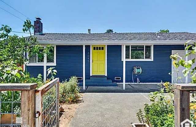 Charming 2-bedroom, 1-bathroom Sonoma Home - Available Now! photos photos Charming 2-bedroom, 1-bathroom Sonoma Home - Available Now! photos photos
