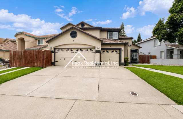 Wonderful 4bd/2.5ba Roseville Home With Pool! photos photos