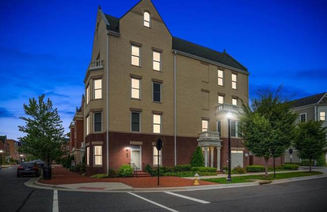 702 Diamond Ave. - 702 Diamond Avenue, Alexandria, VA 22301