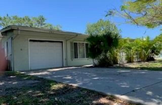 243 GARDENIA ROAD - 243 Gardenia Road, Venice Gardens, FL 34293