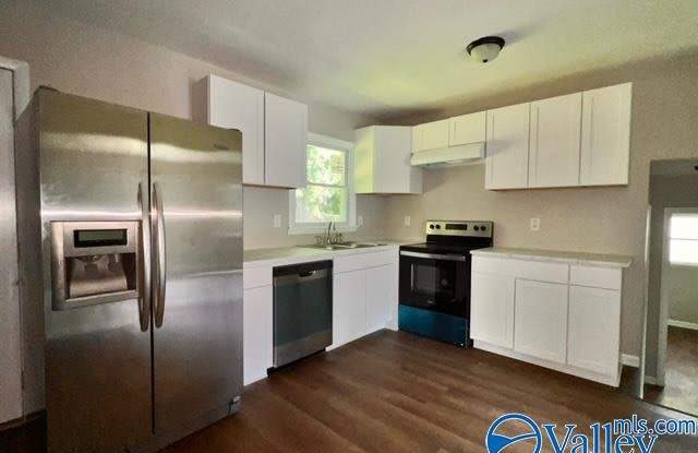 2617 Thornhill Road Gallery 2