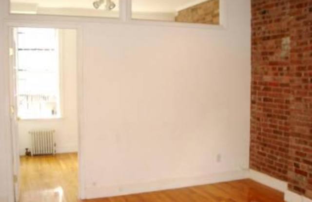 251 Mott Street Gallery 3