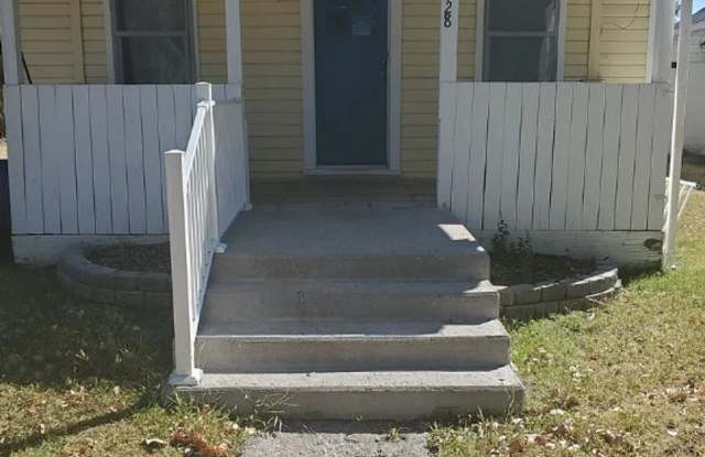DARLING VINTAGE 1 BED 1 BATH HOUSE IN SAINT ANTHONY, ID Gallery 3
