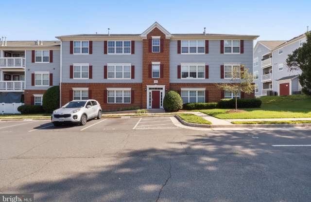 513 CONSTELLATION SQUARE SE photos photos