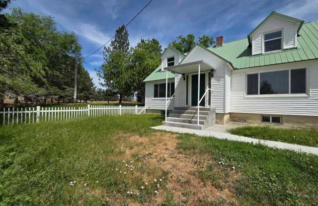 The Epitome of Country Living!! photos photos
