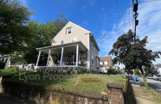1057 Narragansett Blvd photos photos