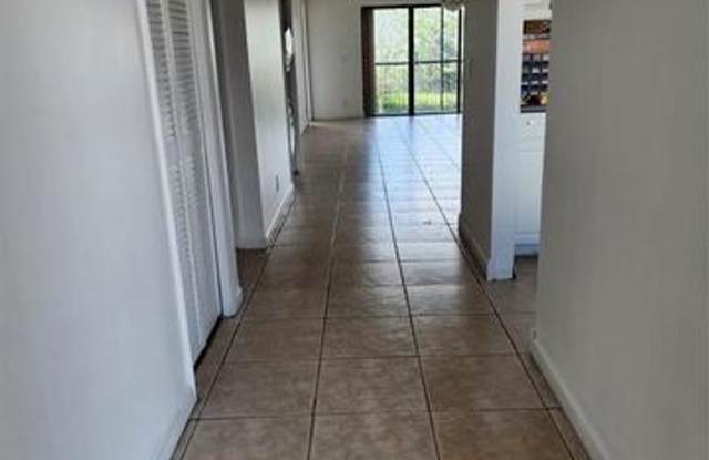 390 Racquet Club Road 204, Weston, FL 33326 Gallery 3