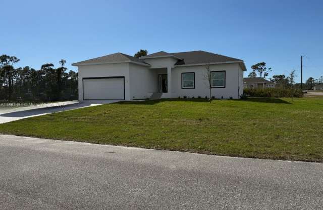 63 Coxswaine Cir photos photos
