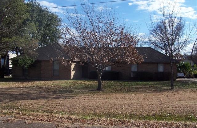 128 Ridgeway Drive - 128 Ridgeway Dr, Ellis County, TX 75154