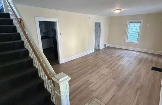43 Isham St, Burlington, VT | 5 Bedroom + Office House Near UVM | June 2027 photos photos