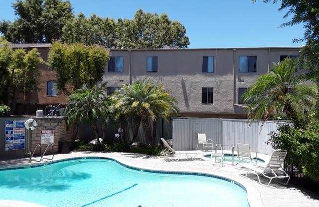 18316 Hatteras ST 35 - 18316 Hatteras St, Los Angeles, CA 91356